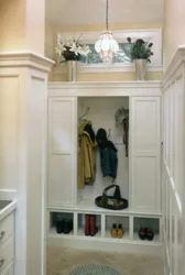 Niche doors in the hallway photo