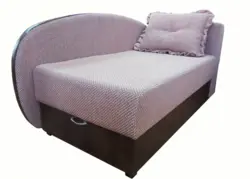 Yataq yerinin fotosu olan divan