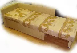 Диван бо акси ҷои хоб