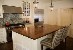 Kitchens with wide countertops photo