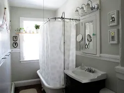 Small bathtubs with curtains photo