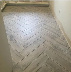 Mətbəx fotoşəkildə siyənək sümüyü döşəməsi