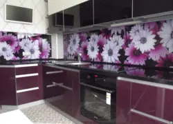Mətbəxdə foto paneli quraşdırın