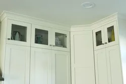 Ошхона сафед бо акс карниз