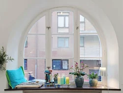 Round window in the kitchen photo