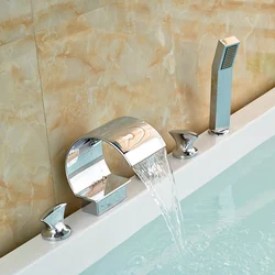 Ваннаға арналған пластикалық кран фотосуреті