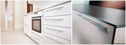 Ручки горизонтально на кухне фото