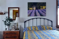 Provence Yataq Otağındakı Rəsmlər Fotoşəkili