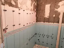 Uneven walls in the bathroom photo