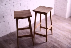 Mətbəx fotoşəkili üçün loft tabureləri