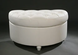 Round ottomans for the hallway photo