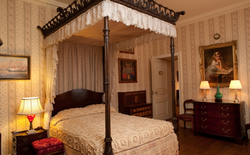 Photo of a bedroom like in the old days