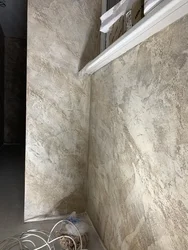 Mətbəxdə travertin gipsinin fotoşəkili