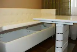 Ас Үй Фотосуретіндегі Тартпасы Бар Диван