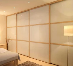 Glass for wardrobes in the bedroom photo