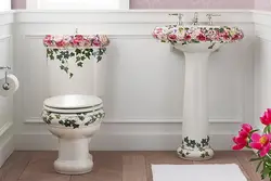 Hammom fotosurati uchun gullar bilan lavabo