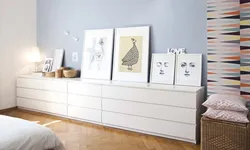 Сандуқи чонҳоро дар девор дар сурати хоб