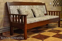 Фото дивана на кухню из дерева