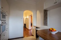 How to remove the door to the kitchen photo