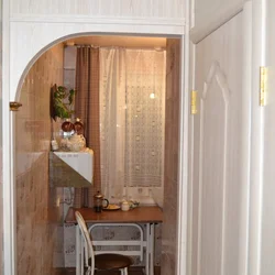 How to remove the door to the kitchen photo