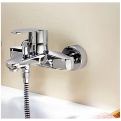 Bathtub And Faucets With Long Photo