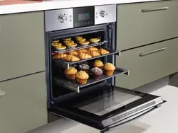 Mətbəx fotoşəkili üçün quraşdırılmış elektrik sobası