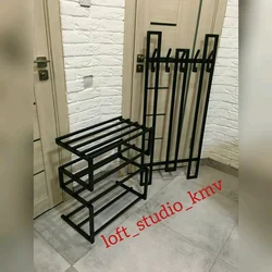 Metal və ağacdan hazırlanmış koridorun fotoşəkili