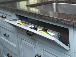 Девони дар countertop дар акс ошхона