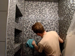 How to lay out a mosaic in the bathroom photo
