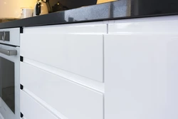 Kitchen handles in enamel photo