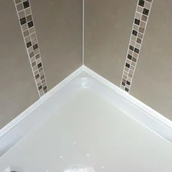 Photo of tile bathtub rim