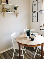 Oval table for a small kitchen photo