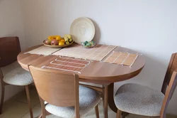 Oval table for a small kitchen photo