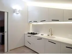 Mətbəx Fasadlarında Qara Tutacaqlar Foto