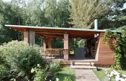 Летняя кухня з аднасхільным дахам фота