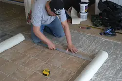 How to lay linoleum in the kitchen photo