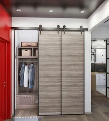 Koridordakı loft qarderob fotoşəkili