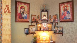 Как повесить иконы в спальне фото
