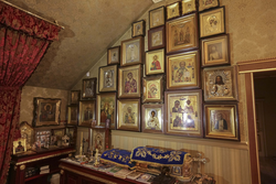 Yotoqxonadagi fotosuratda piktogrammalarni qanday osib qo'yish kerak