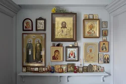 Жатын бөлмесінің фотосуретіне белгішелерді қалай ілу керек