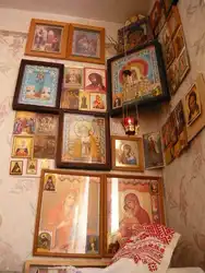 Как повесить иконы в спальне фото