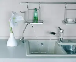 Крани Крани Оид Ба Countertop Дар Акс Ошхона