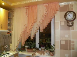 Asymmetrical curtains for the kitchen all photos