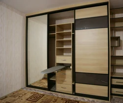 Wardrobe in the bedroom photo with drawers