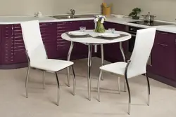 Mətbəx fotoşəkili üçün bir ayaqda stullar