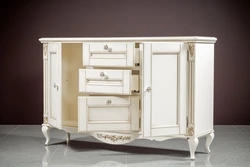 Nightstand дар меҳмонхона дар акс сабки классикӣ