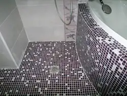 Mosaic tiles for bathtub floor photo