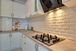 Mətbəx backsplash fotoşəkili üçün böyük ölçülü plitələr