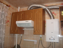 Фото Газовая Труба И Вытяжка На Кухне