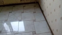 Oshxonadagi plitkalardagi tikuvlar fotosurati